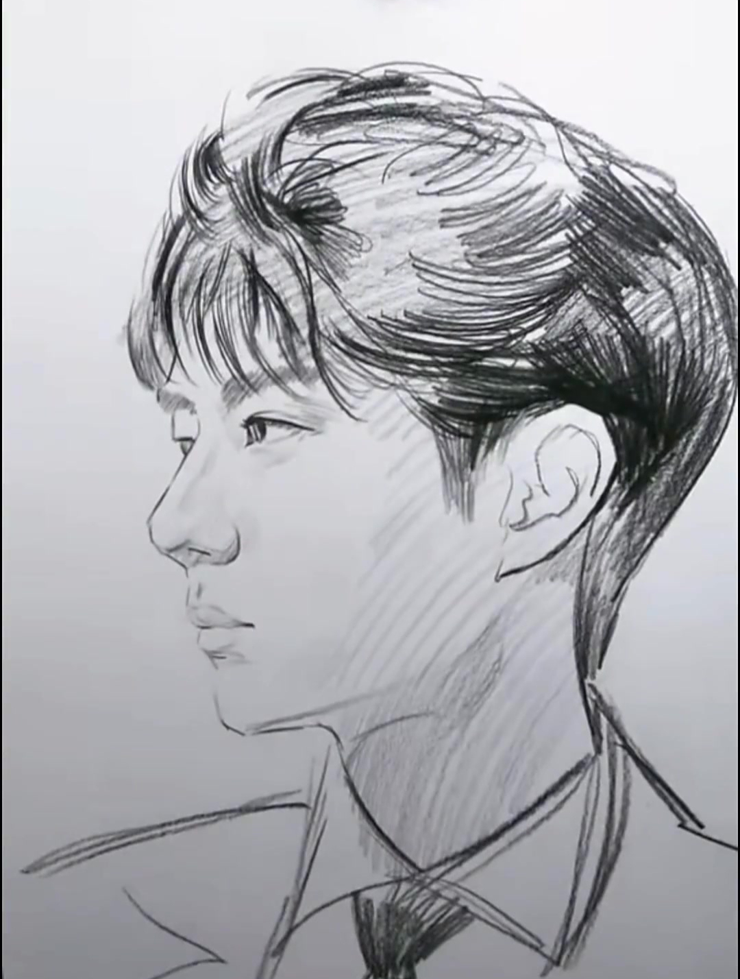 王一博 侧脸自画像