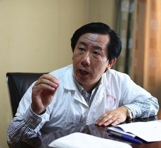 鲍晓东:"修理"大脑的人,善用纯中药治疗脑中风,帕金森等脑病