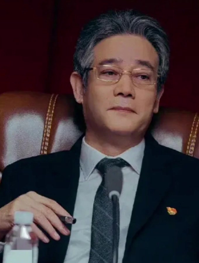 1月28号晚,老戏骨鲍大志发文,有些无奈地感慨-度小视