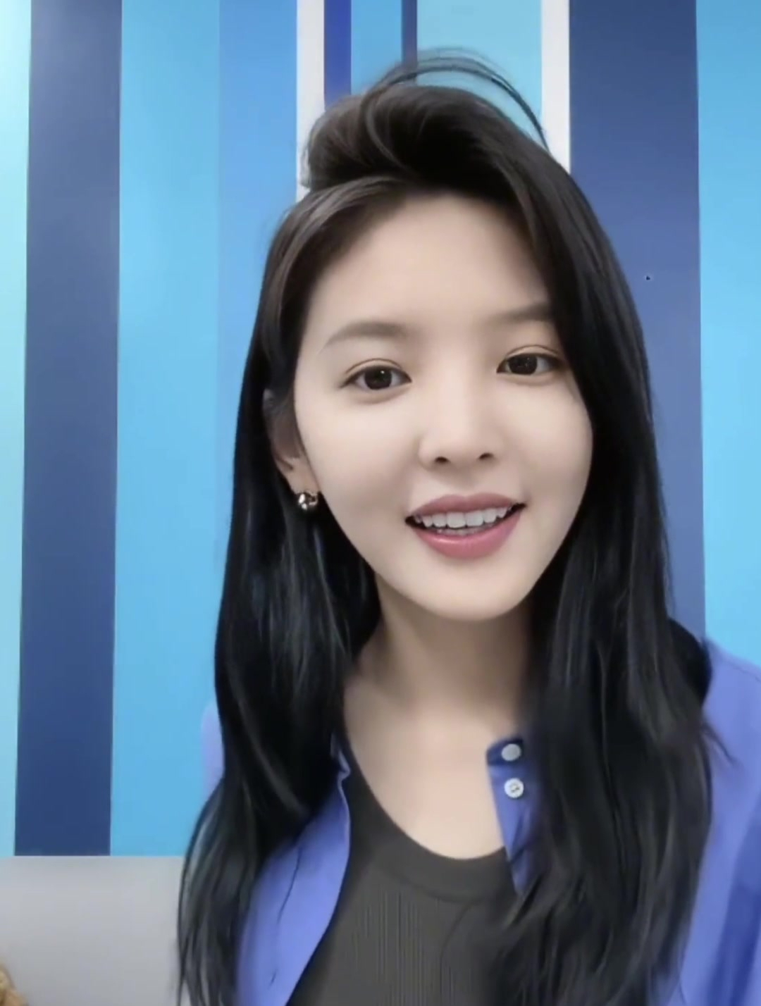 世上有谁会拒绝章若楠?初恋脸的颜值天花板,自带糖分又甜又美