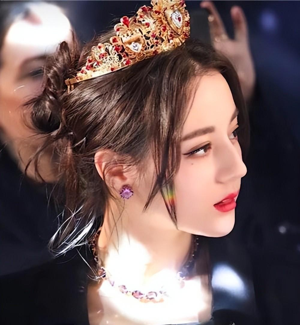 这些女明星长着痣,但妩媚,可爱,高冷,性感,谁会嫌弃她们呢?