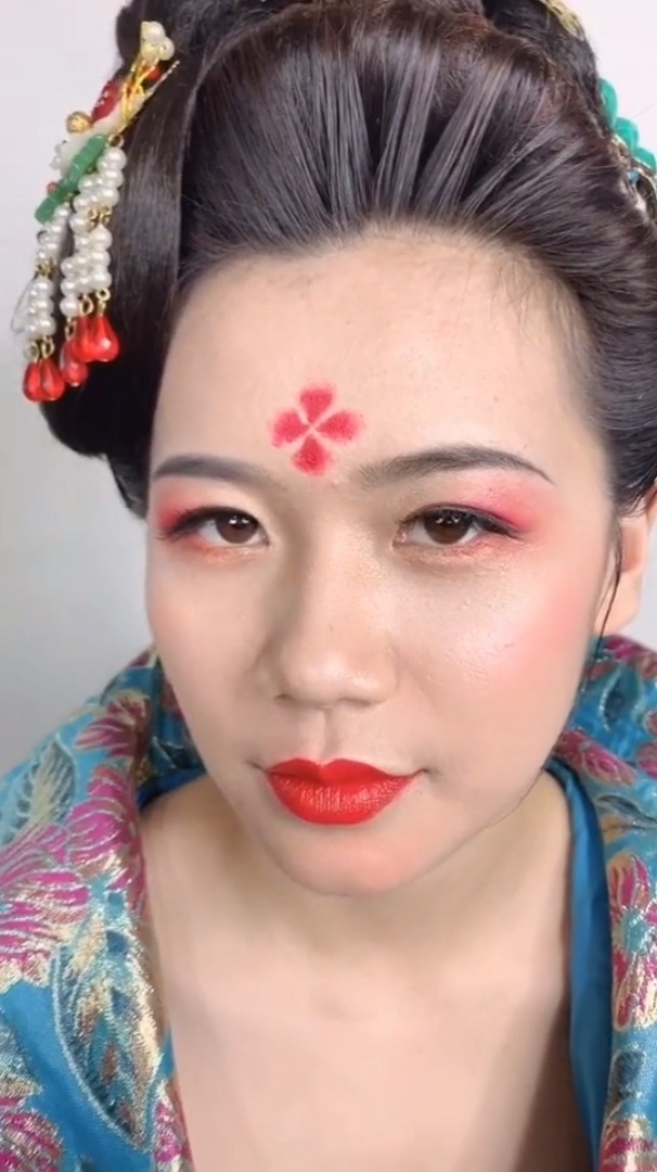 最美中国风高质感的唐朝妆容造型