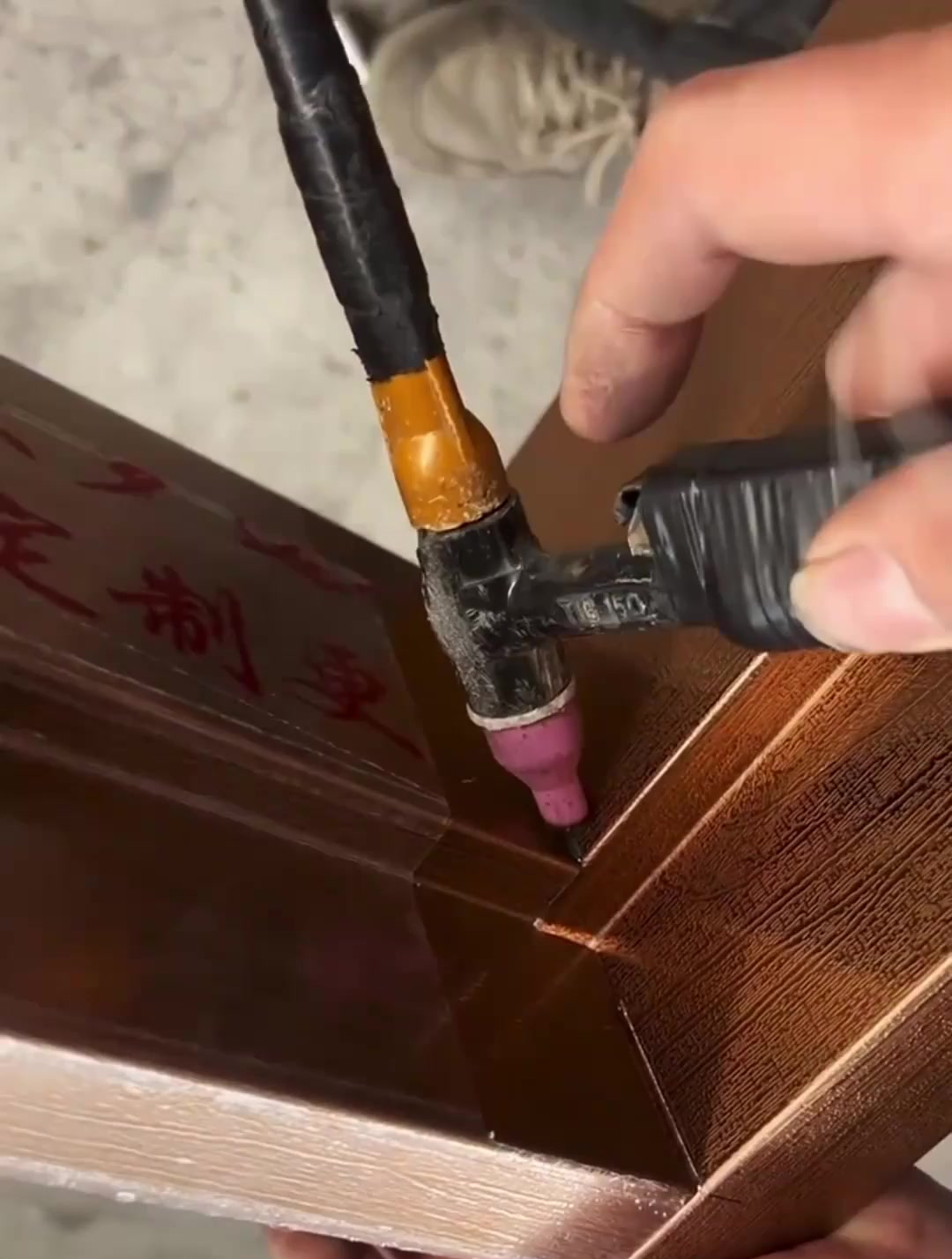 氩弧焊不锈钢薄板焊接分享,一看就是老师傅手法,值得学习