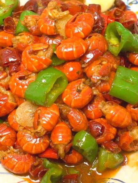 家常菜麻辣炒虾尾~精彩美食,持续更新~美食-度小视