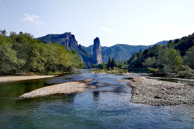 浙江缙云仙都风景名胜区,影视剧《射雕英雄传》曾在此处取景