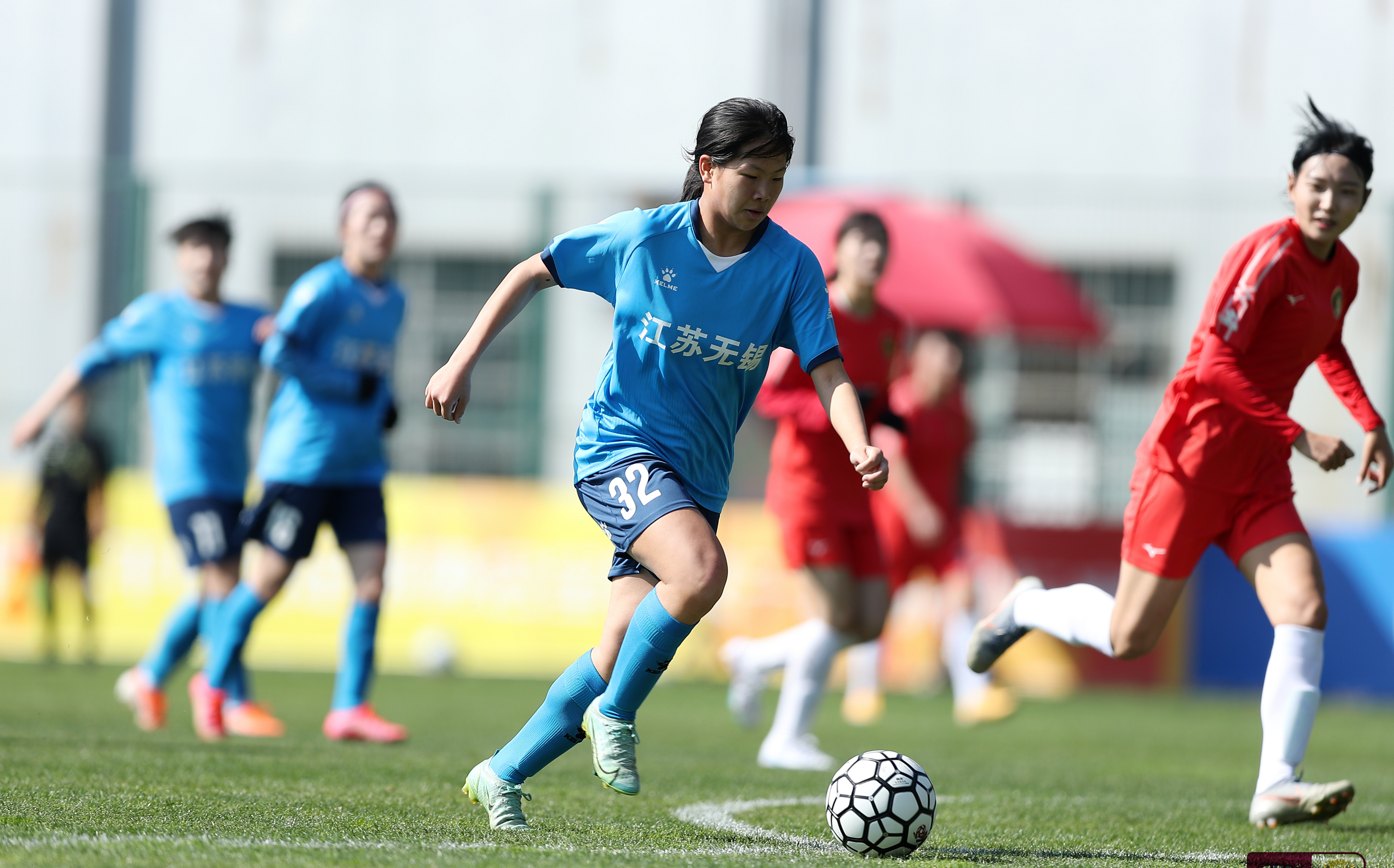 3-0!卫冕冠军大爆发,成功复仇江苏女足,陈婉婷无计可施