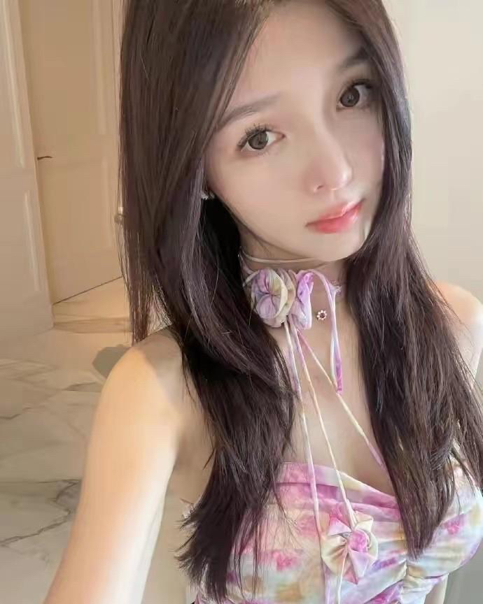 李现恋情疑曝光!女方曾离异带娃,网友质疑配不上李现!