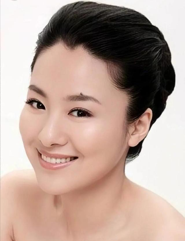 这些女明星长着痣,但妩媚,可爱,高冷,性感,谁会嫌弃她们呢?