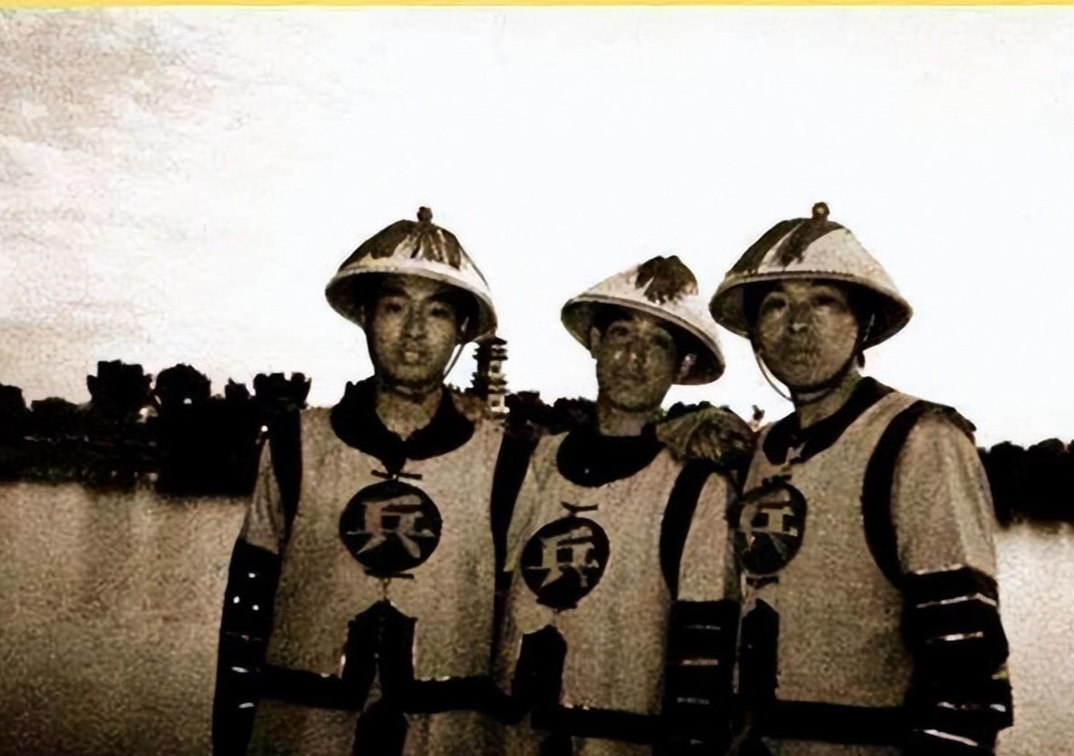 清军胸前的兵丁卒勇有何深意仅一字之差却天壤之别