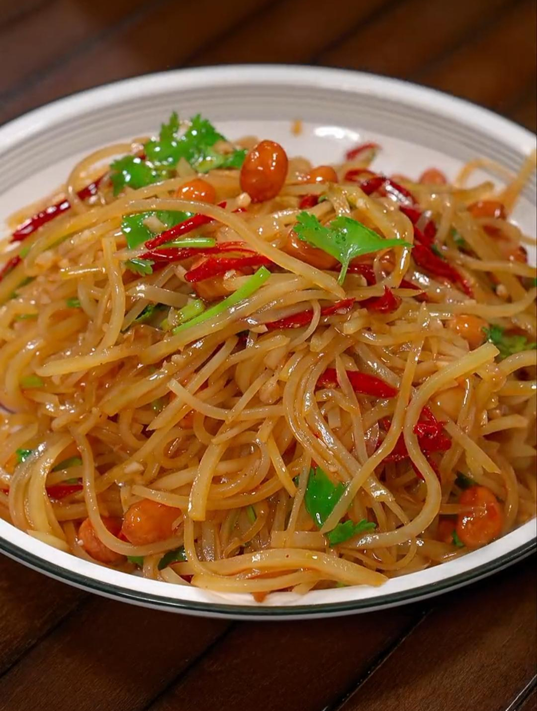 天气热吃不下饭可以试试这个凉拌土豆丝