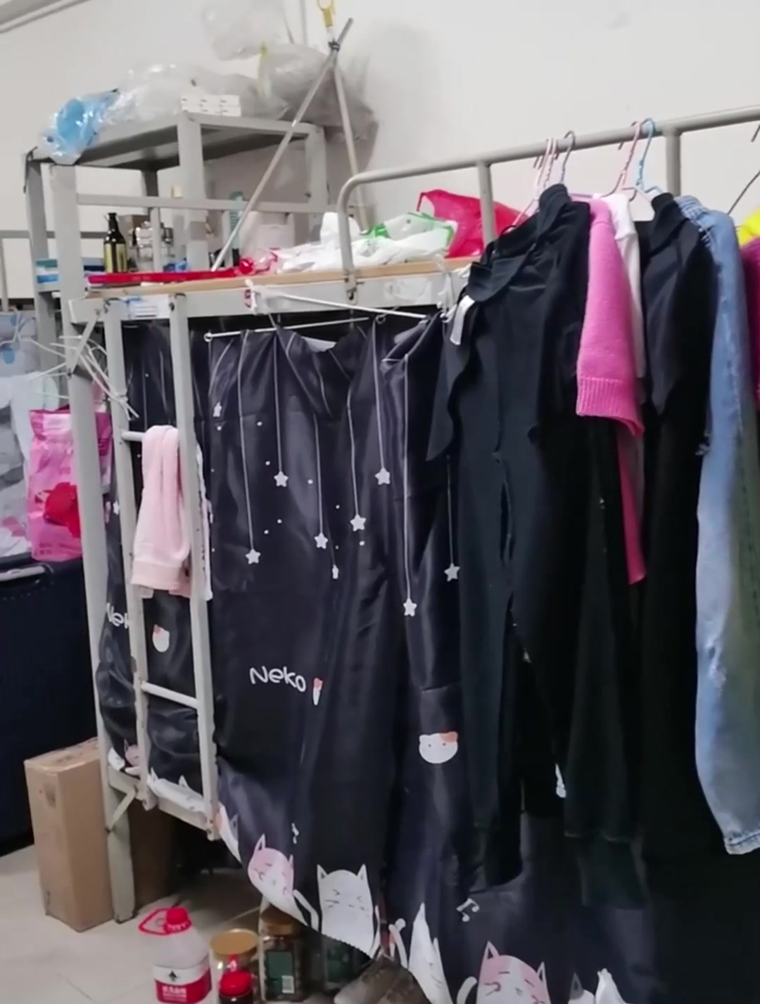 富士康女生宿舍,听说这个宿舍的小姐姐驾照不是d证就是e证