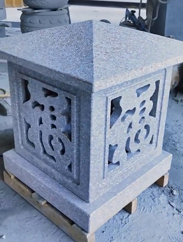 别墅石灯笼装饰 庭院门柱太阳能灯