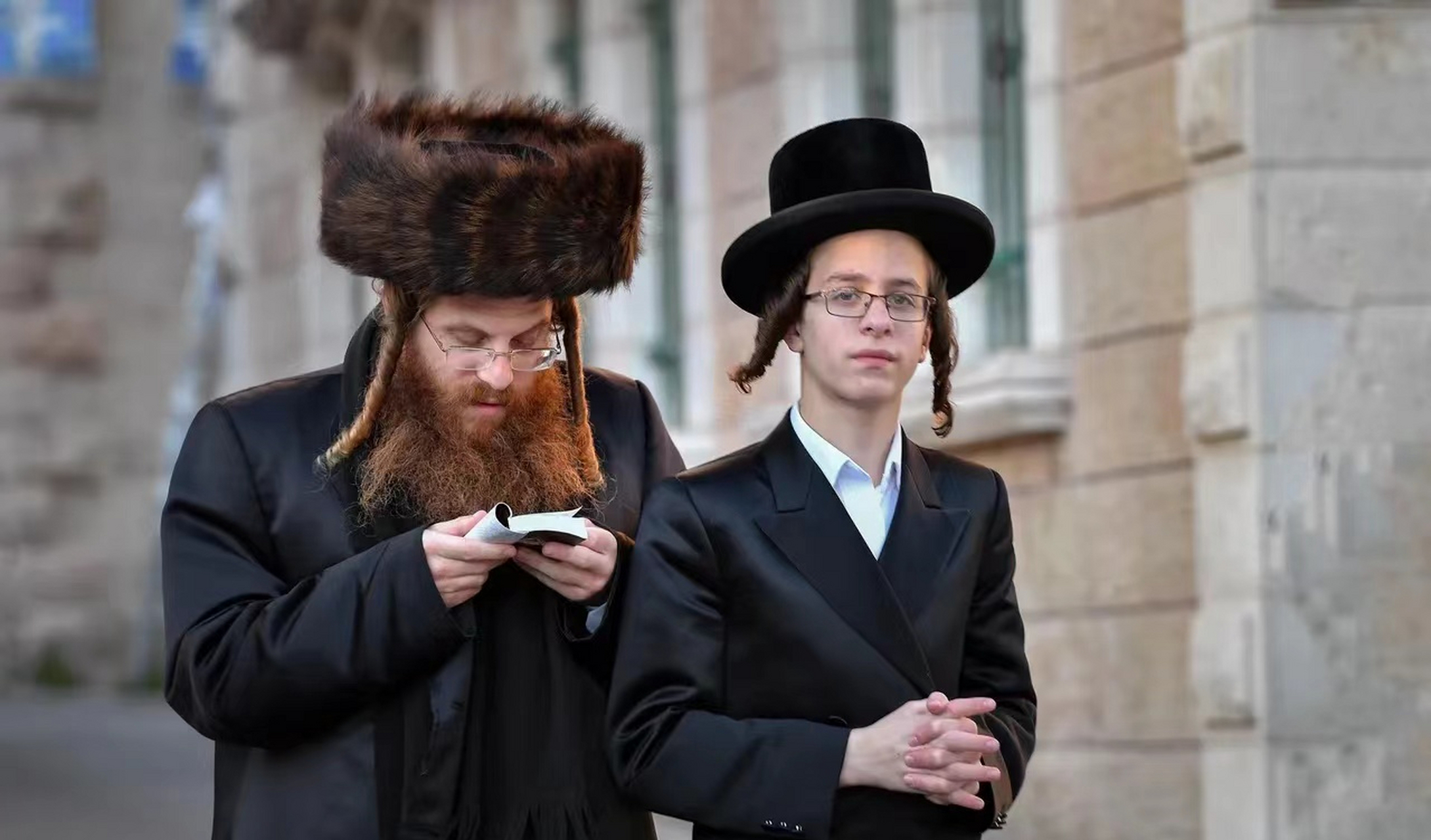 这段时间,人们可能注意到了一部分哈瑞迪犹太人的生活方式.