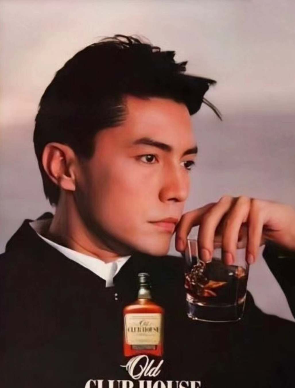 70岁尊龙现状曝光:骨相太好,气质更绝,迷倒一众小迷妹