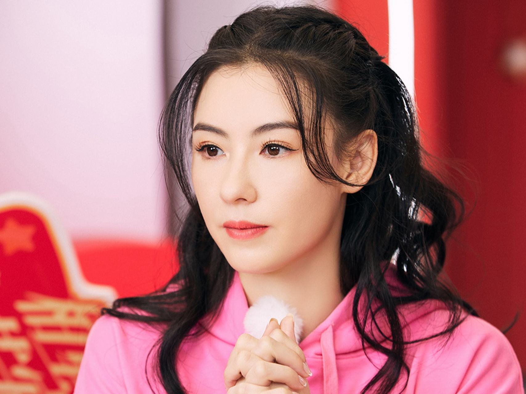 张柏芝,靓丽的容貌,光洁的皮肤,灿烂的笑容,性感率真的性格,让人印象