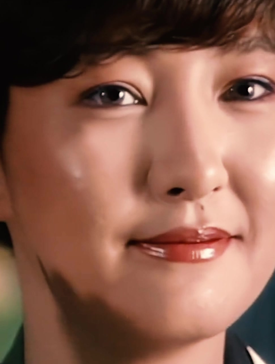 严慧明不愧是短发女神,又美又飒气场十足,姐姐太欲了吧