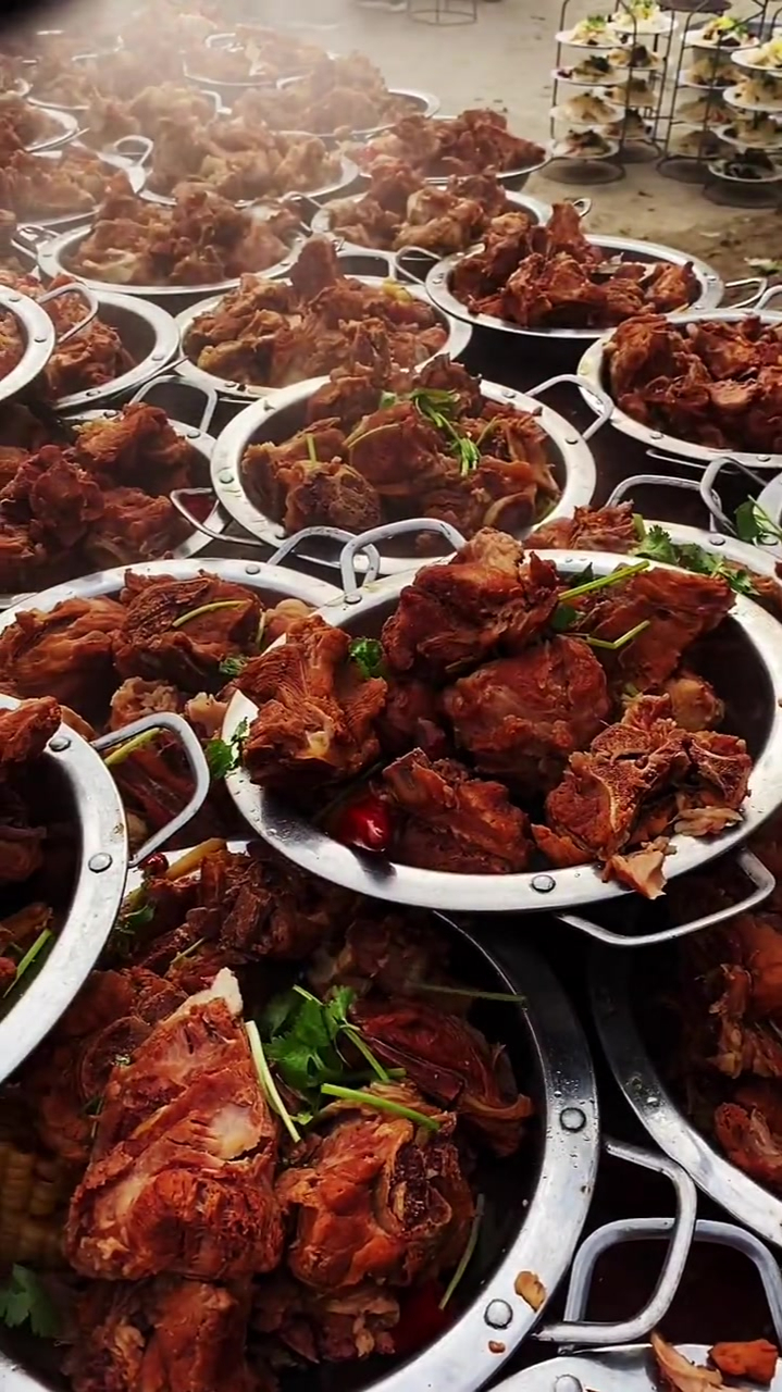 菏泽大席菜,260文12个菜,2个汤4个碗