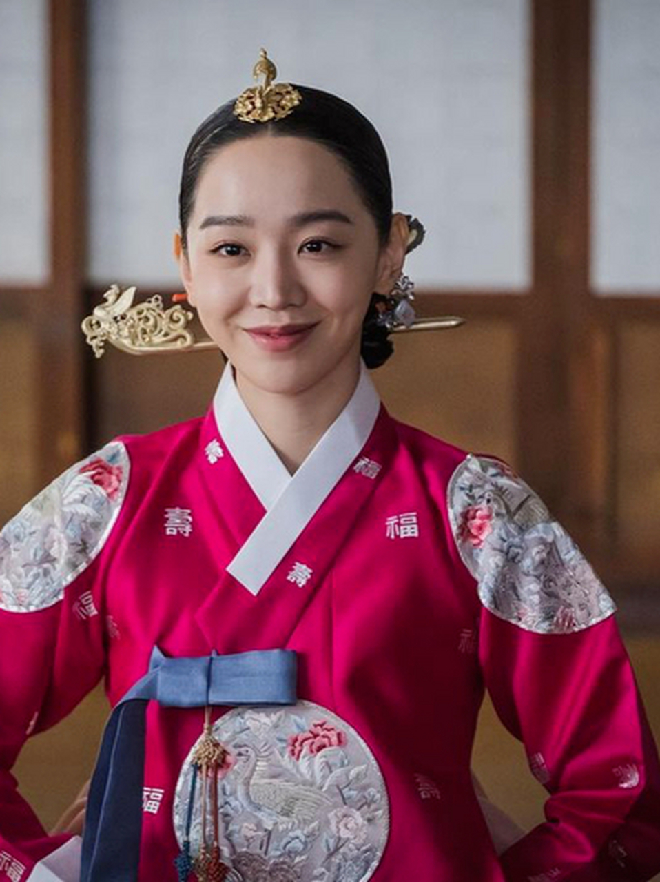 非常符合韩国,符合历史  真真正正喜欢金昭容的金炳仁死了,喜欢张奉焕