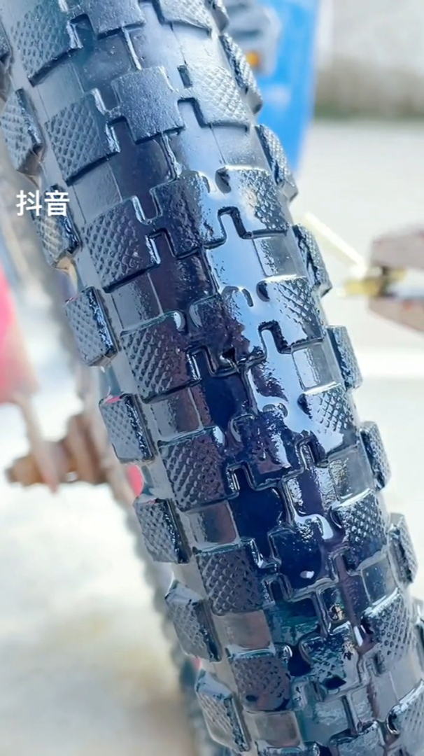 自行车,电动车,真空胎被扎用这个补胎神器,自己动手 补胎-度小视