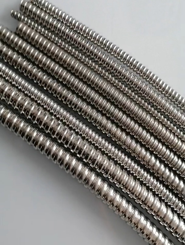 p3单扣不锈钢金属软管 铠装电缆保护管单勾蛇皮管-度小视