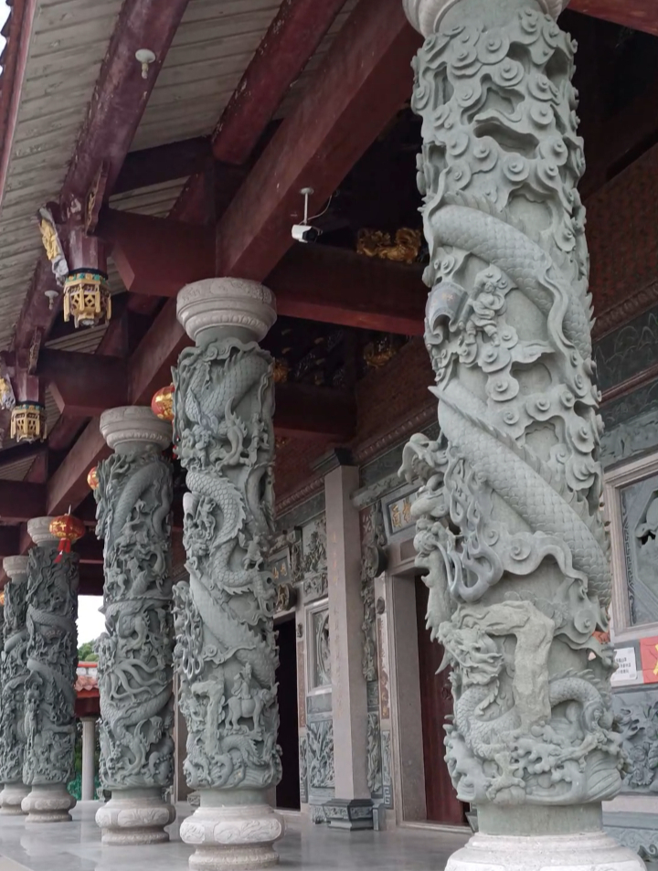 寺庙双龙柱雕刻 青石石雕盘龙柱