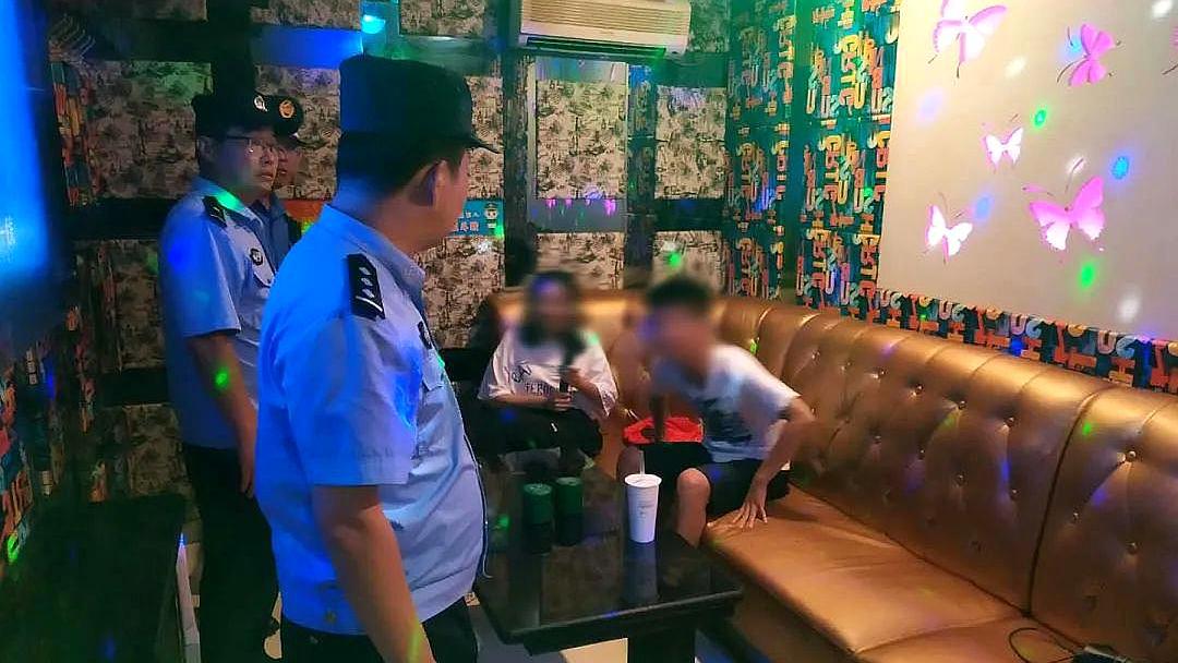 莱西市严查未成年人ktv有偿陪侍,网吧上网问题,2家场所限期整改