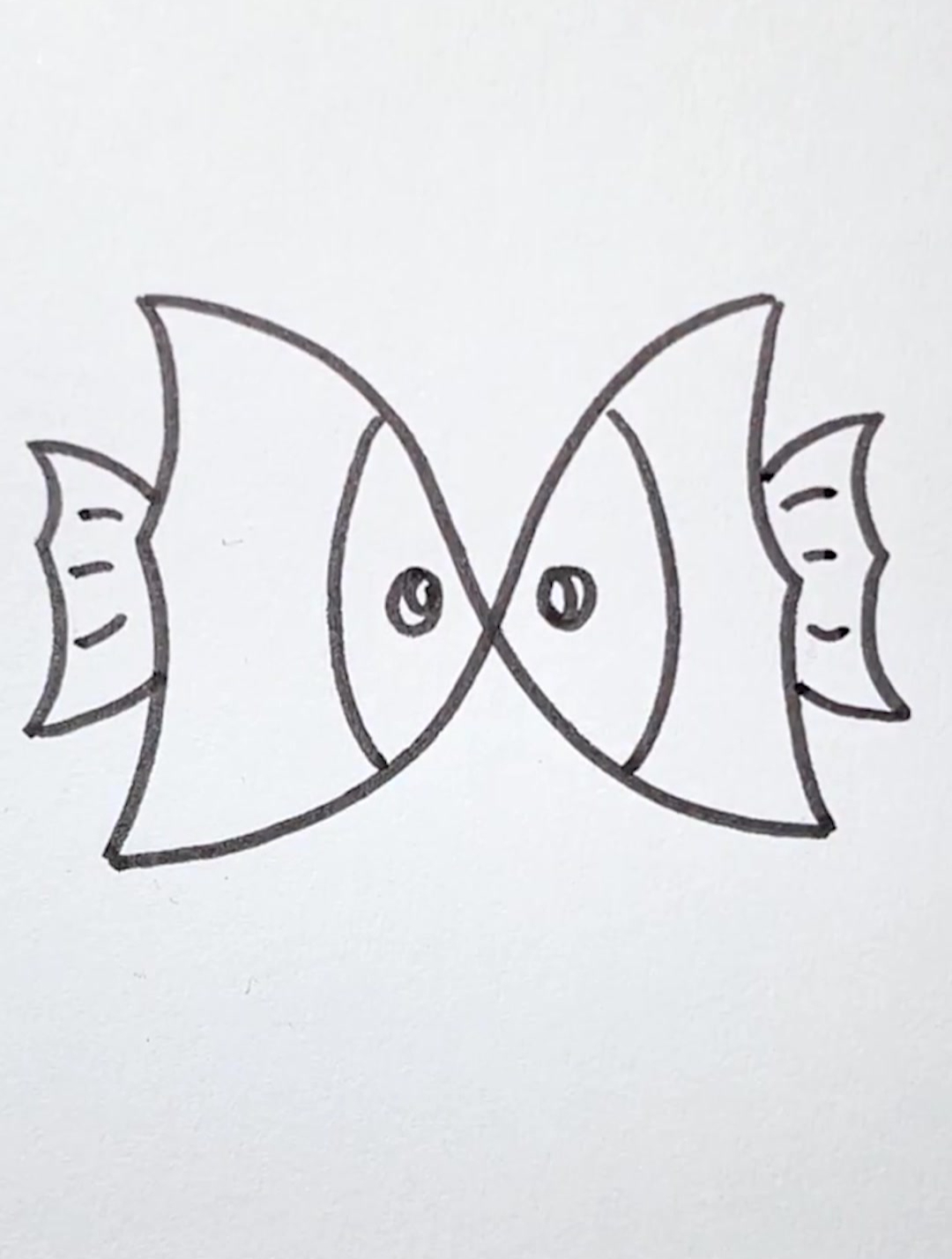 亲吻鱼这样画超级简单,有点可爱哟!
