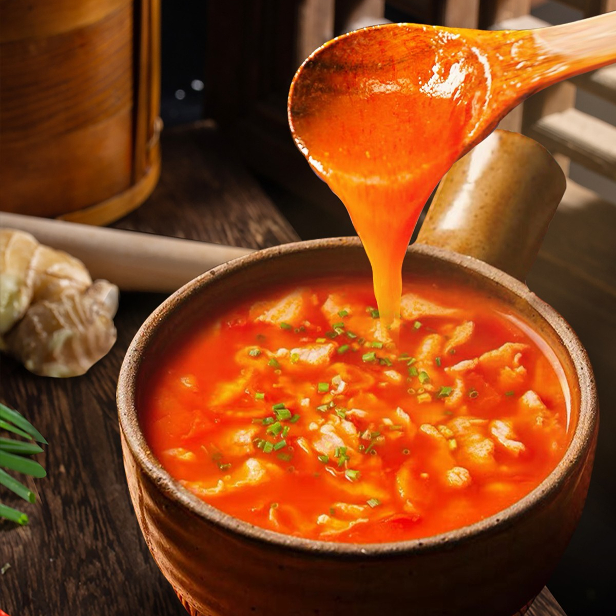 一道酸爽的美食传奇——贵州红酸汤