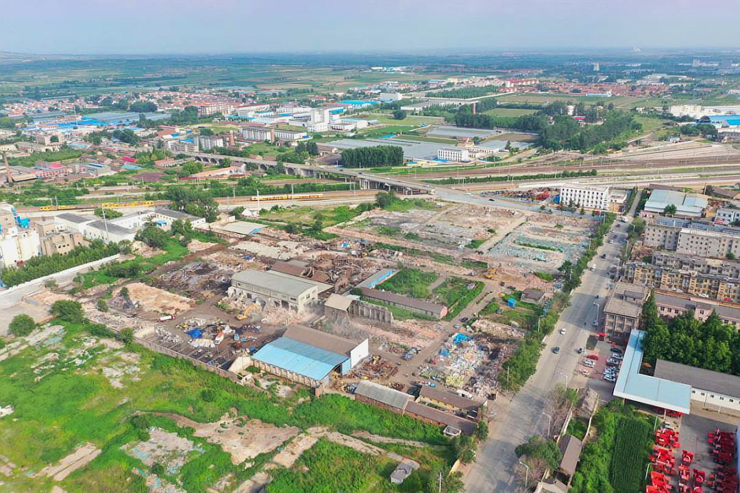 莱西望城街道富嘉生物完成拆除工作,高铁新城项目飞速进展