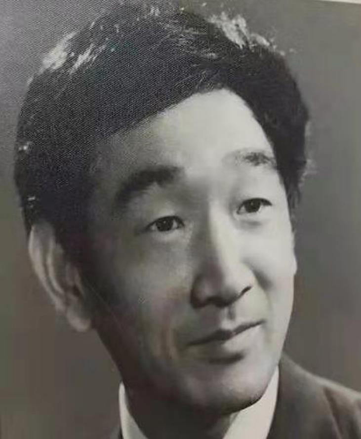 演员严顺开:72岁脑梗中风,卧病八年后离世,妻子的坚持让人感动