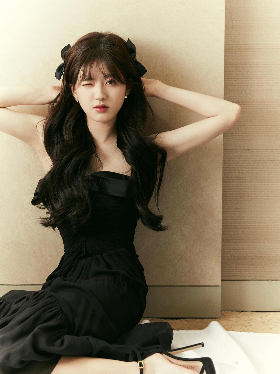 网红出身的赵露思,凭这个出圈!都来看这背后的人情世故!  嘿!