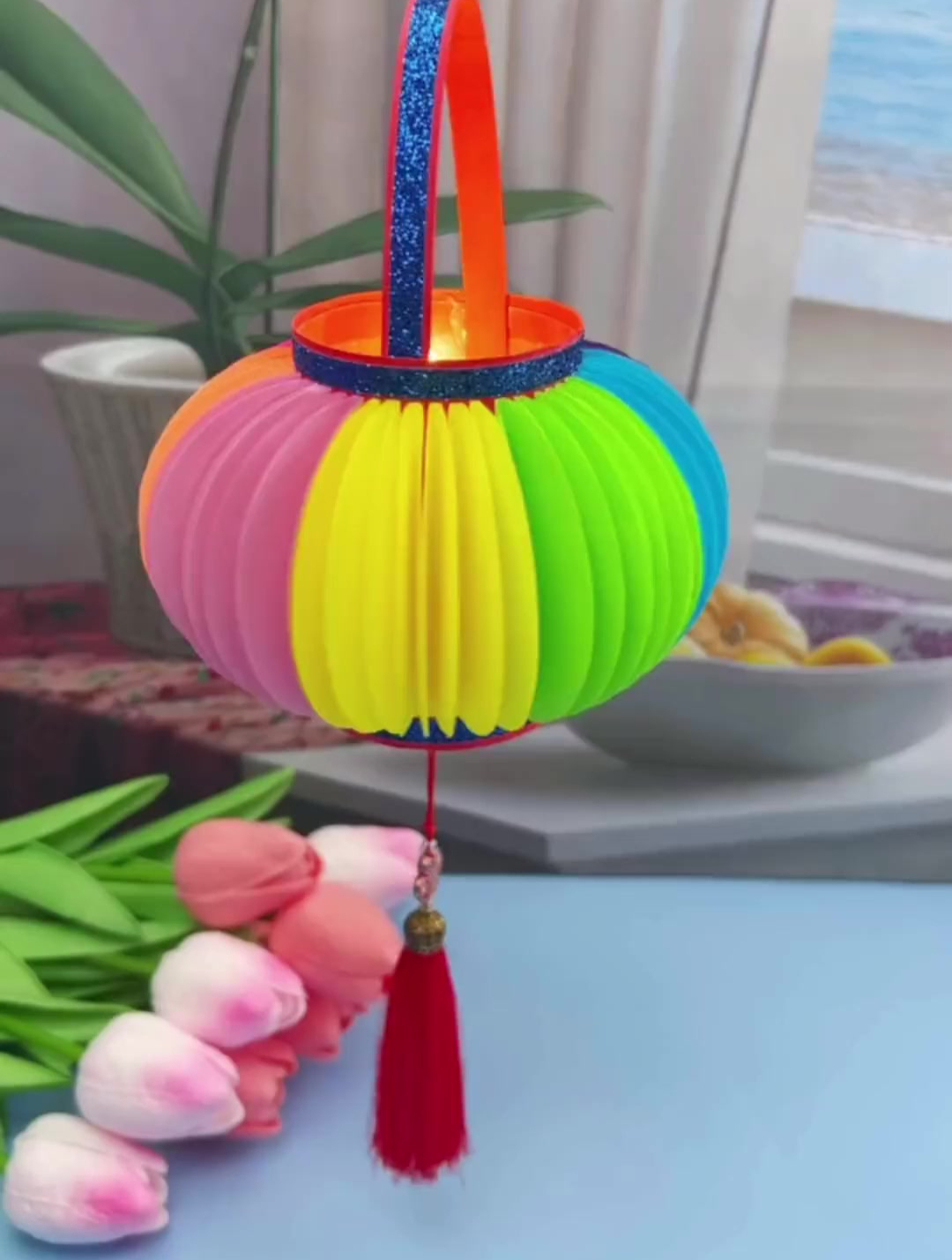 中秋节到了 用几张彩色手工纸和塑料瓶做个美美的中秋节灯笼