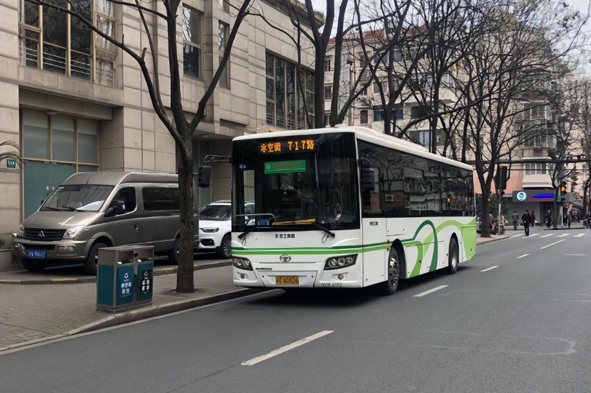 纪实商丘公交"摆烂"停运,甩锅政府后遭"打脸",公交公司竟是民企