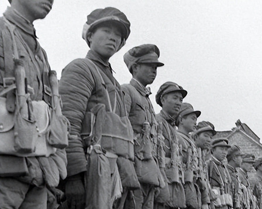 1975年周养浩获特赦出狱后就要求去台湾监狱里的积极都是装的