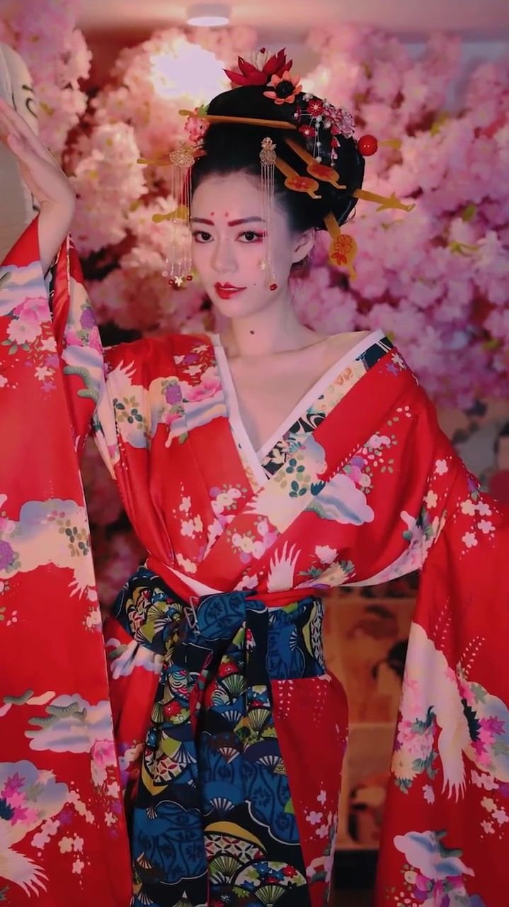 斥巨资的花魁妆来了!这是你们想要的花魁吗?-度小视