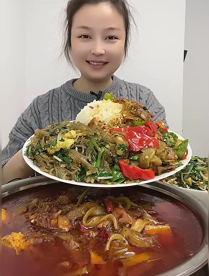 美食吃播:家常菜蓋飯