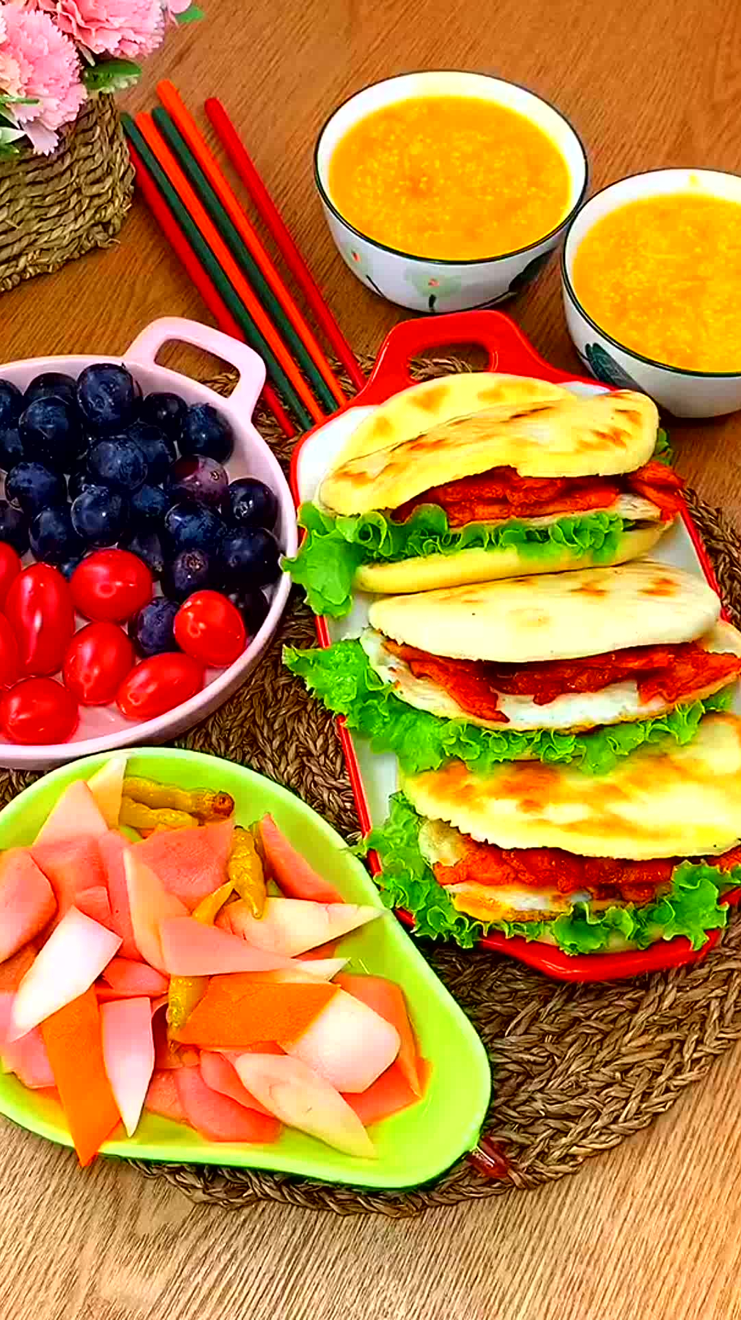 风靡学校门口的烧饼夹里脊,其实做法很简单!-度小视