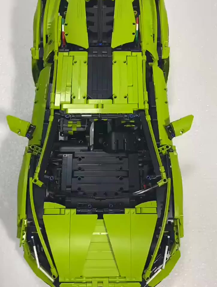 乐高42115兰博基尼积木:送儿童送男友都不错哦-度小视