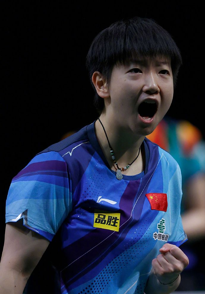 孙颖莎42陈梦首夺世乒赛女单冠军