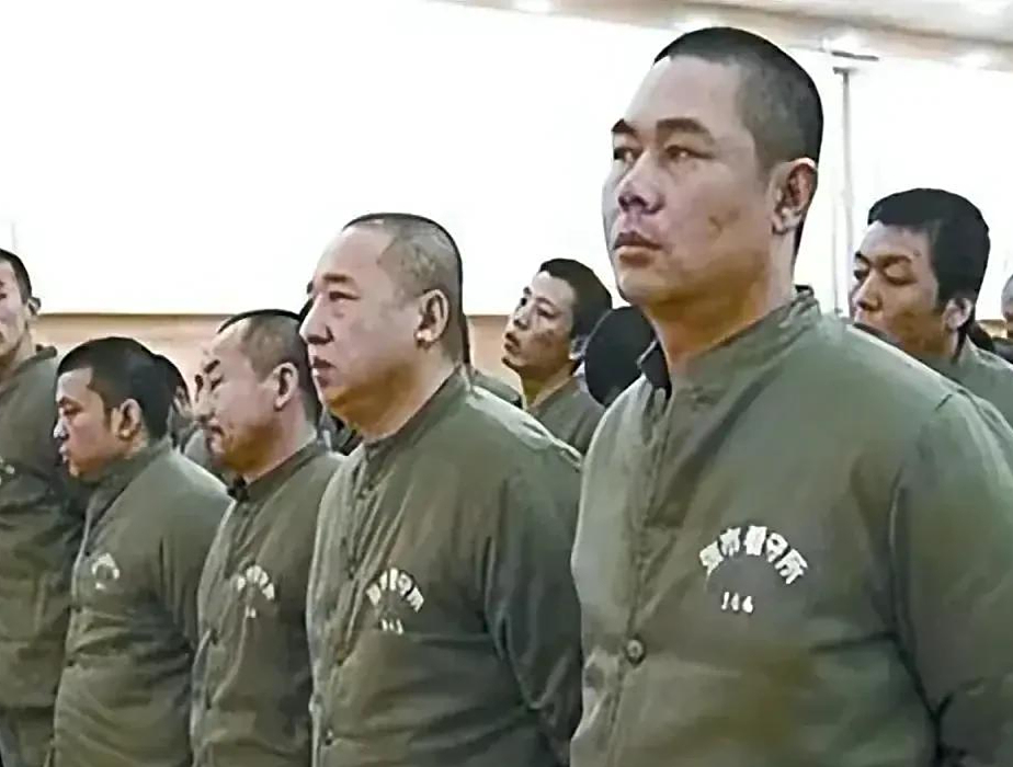 纪实:唐山"最牛黑老大"杨树宽,敛财近八亿元,霸占下属老婆