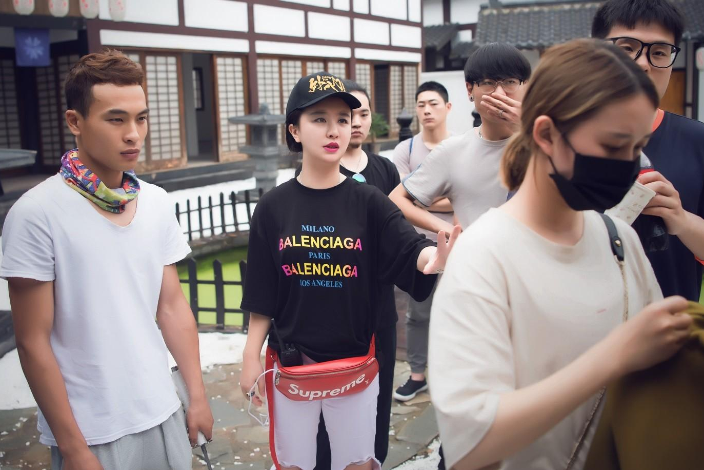 央视《天气预报》主播夏雯,她娇俏可爱的模样,让人印象深刻!