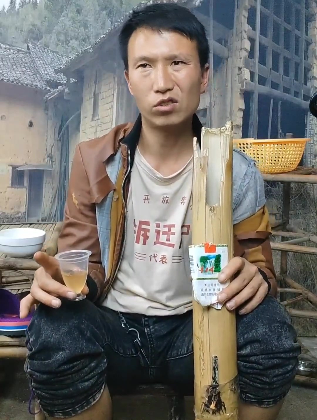 贵州话搞笑视频《王老抠的崛起之路》!-度小视