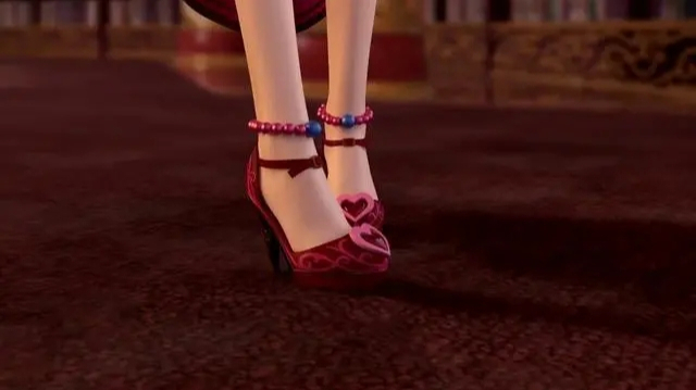精灵梦叶罗丽:王默的鞋子塑料感十足,改版后能有多惊艳?