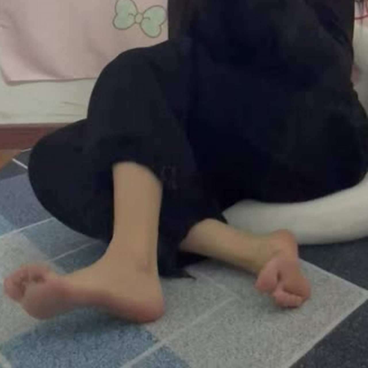 怎么感觉脚脚红红的