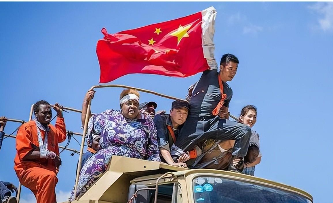 中国海外撤侨图片