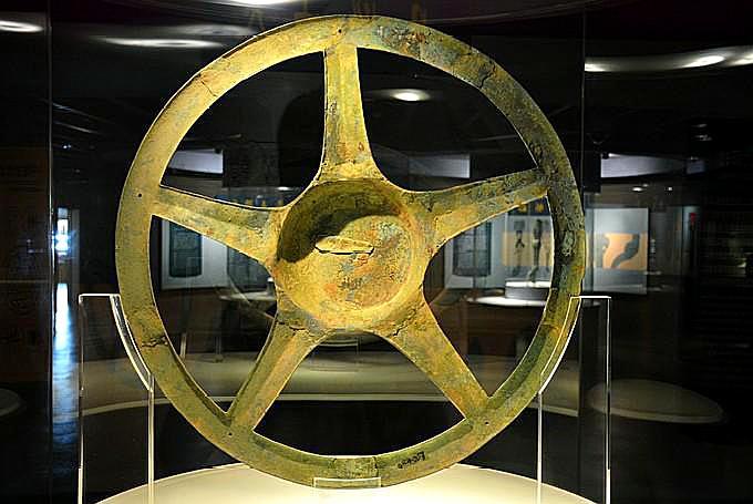 三星堆青铜太阳轮,立夏拉祜族神秘的太阳神祭祀,神也爱爆米花?