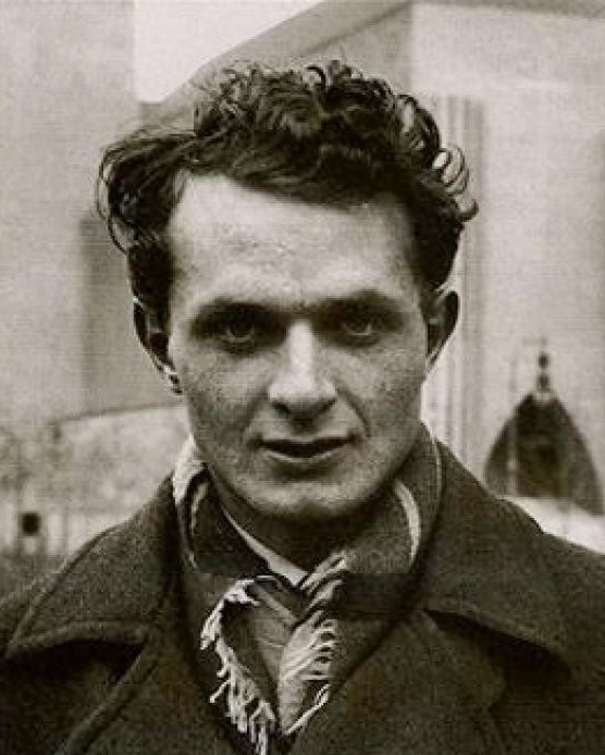 浅析威廉斯关于文化领袖地位的观点