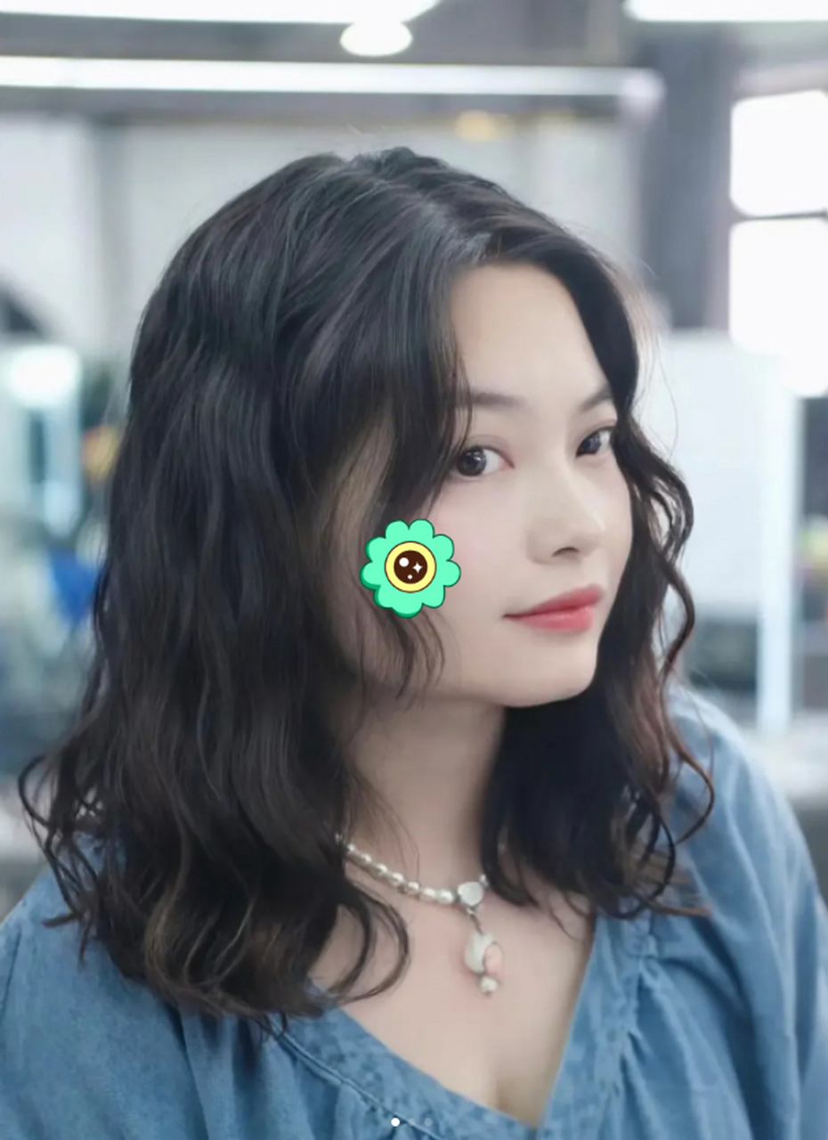 简直是中发女生的天菜发型～烫完美哭啦|||圆脸方脸中发女生6015