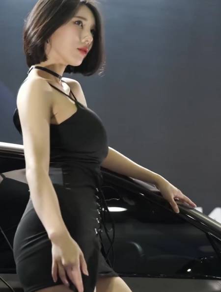 美女模特宋珠儿,颜值与身材都很赞,精彩视频第135弹,魅力四射-度小视