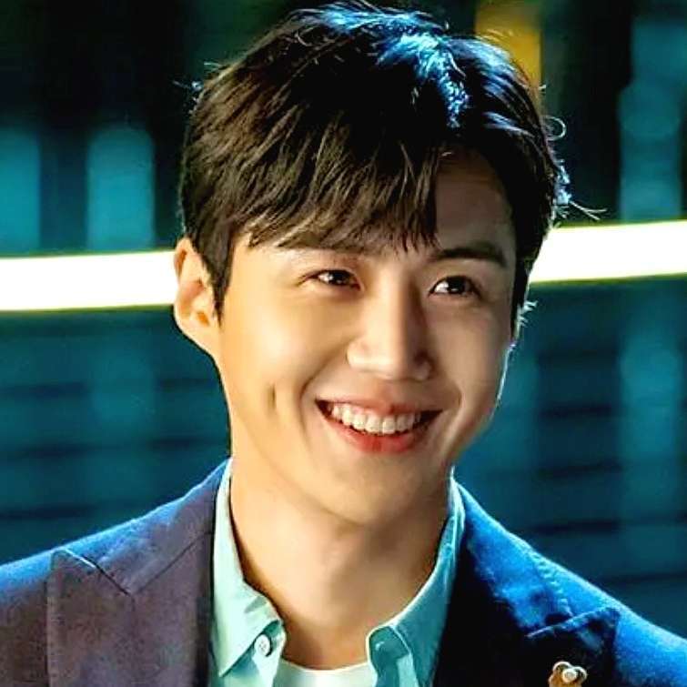 韩剧《启动了》:男二逆袭,人气投票比男主多整整4倍成为第一!